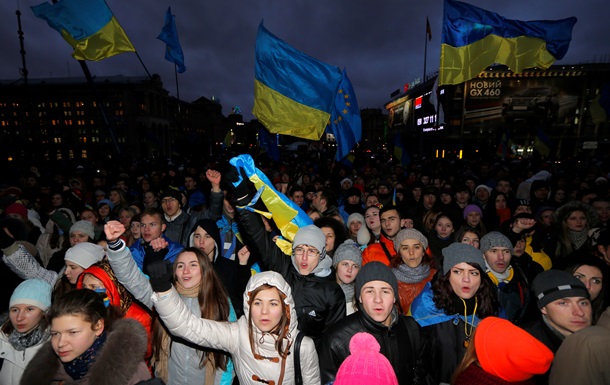 Тимошенко закликала студентів на Євромайдані мирно домагатися підписання УА