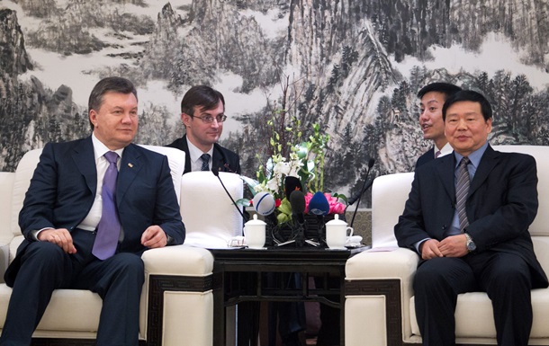 Китай - Янукович - встречи - Кличко - Китай понизил уровень встреч с Януковичем - Кличко