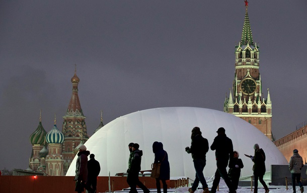 Мінфін Росії виявив у бюджеті країни  дірку  в 10 трлн руб