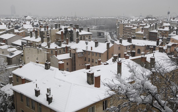 Из-за погодных условий в Украине обесточены 47 населенных пунктов в четырех областях