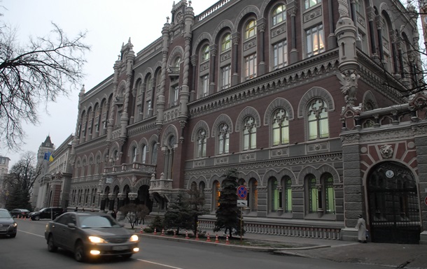 Национальный банк осуществляет политику контролируемого плавающего курса гривны – Литвицкий