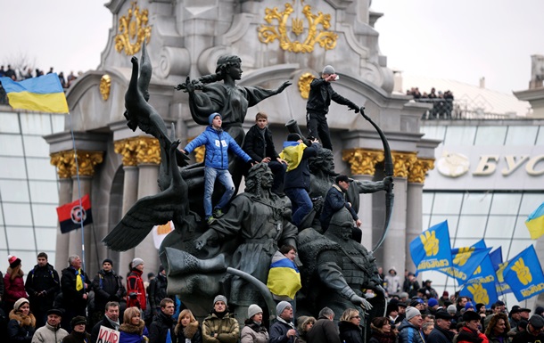 Оппозиция призывает украинцев принять участие в Народном вече 15 декабря