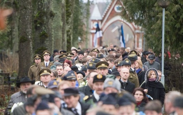 Как героя. В Эстонии с почестями похоронили эсэсовца