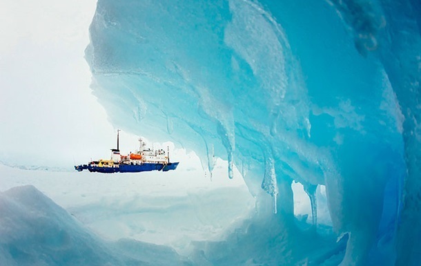 Академик Шокальский выбрался из льдов Антарктиды
