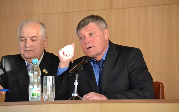 Білоцерківська міська рада проти Азарова, але не проти Януковича