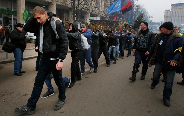 Янукович пообещал амнистировать задержаных активистов