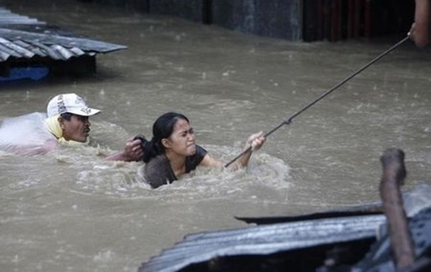 Количество жертв наводнения на Филиппинах выросло до 56