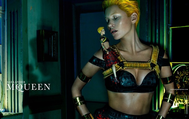 Кейт Мосс стала лицом новой рекламной кампании Alexander McQueen