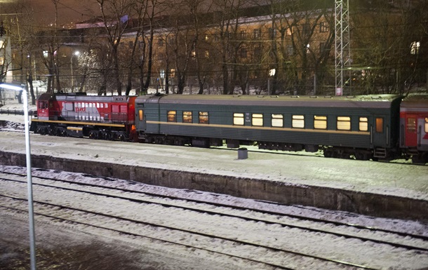 Из-за ЧП на Донецкой железной дороге 7 поездов изменили график движения