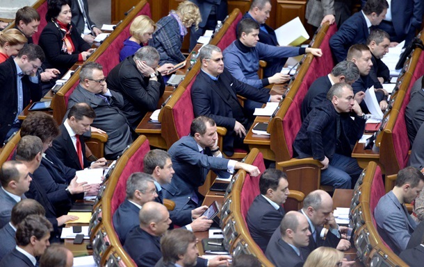Верховна Рада має розглянути питання про розпуск парламенту Криму - Томенко