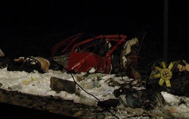 Авария в Сумской области унесла жизни 12 человек, 13 жертва скончалась в больнице