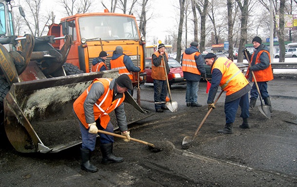КГГА отрапортовала о ликвидации ям на дорогах Киева