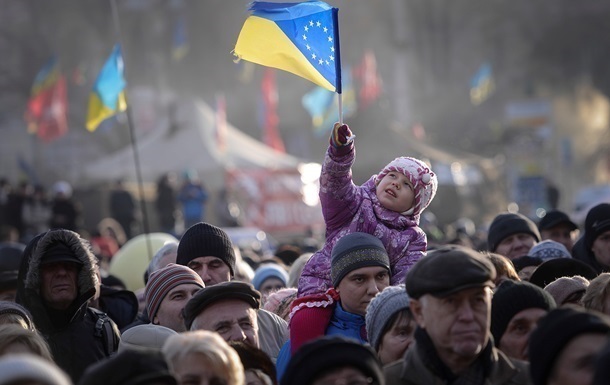 На очередном вече в Киеве активисты поднимут вопрос  мирного наступления  