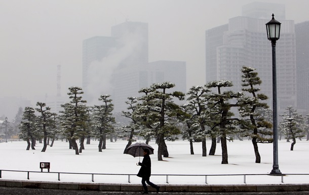 Кількість жертв аномального снігопаду в Японії продовжує зростати