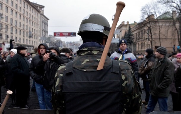 Рух по вулиці Грушевського все ще заблокований