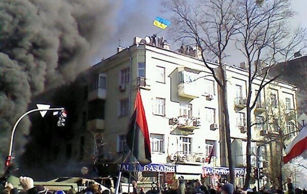 В центре Киева протестующие вламываются в квартиры - блогер