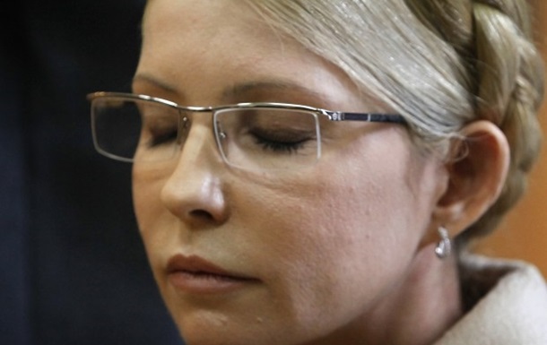 Тимошенко закликає опозицію не сідати за стіл переговорів з Януковичем