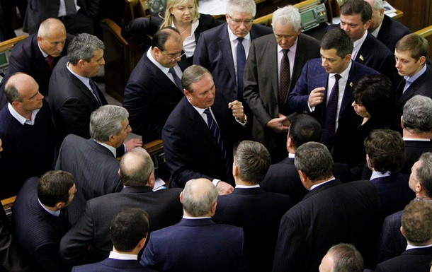 Партия регионов на съезде 1 марта рассмотрит вопрос о выдвижении своего кандидата в президенты - Ефремов