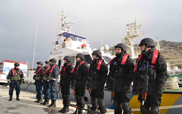 Военнослужащие ЧФ РФ пытались заблокировать пограничников, охраняющих морские границы Украины