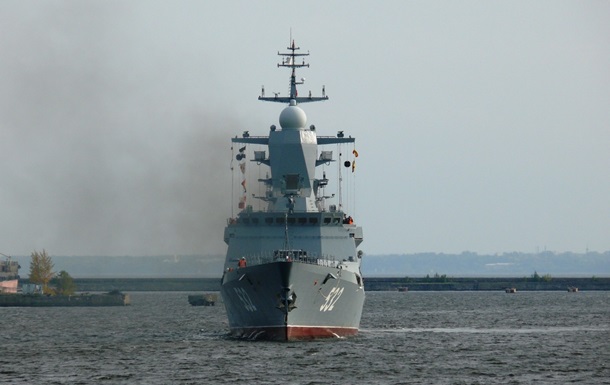 Балтійський флот РФ провів військові навчання для перевірки бойової готовності 