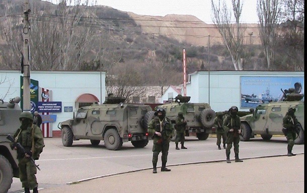 Вооруженные лица заблокировали отдел кадров Азово-Черноморского управления Госпогранслужбы Украины
