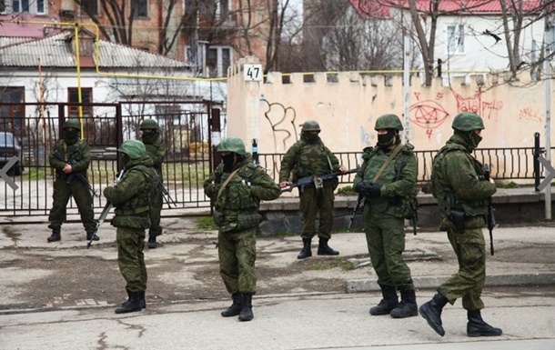 Російські війська збираються біля штабу ВМС України у Севастополі - медіа-центр Міноборони