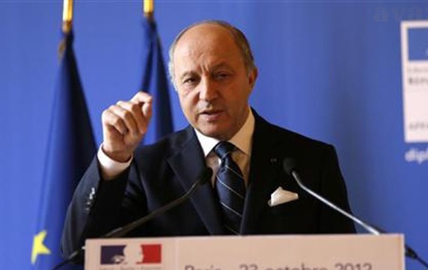 ЄС має намір призупинити контакти з РФ щодо віз та економічних угод - МЗС Франції