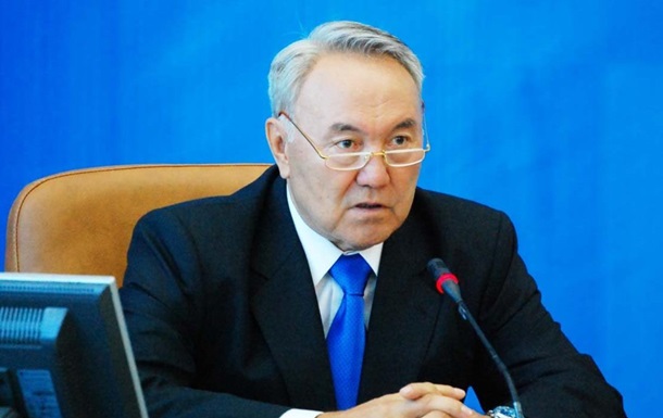 Назарбаєв запропонував провести зустріч представників МС щодо України
