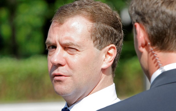 Правительство РФ упрощает получение российского гражданства для иностранцев – Медведев