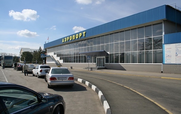 Аеропорт Сімферополь приймає тільки рейси з Москви