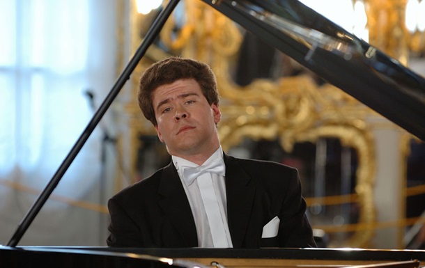 У національній опері України скасували концерт російського піаніста через підтримку Путіна