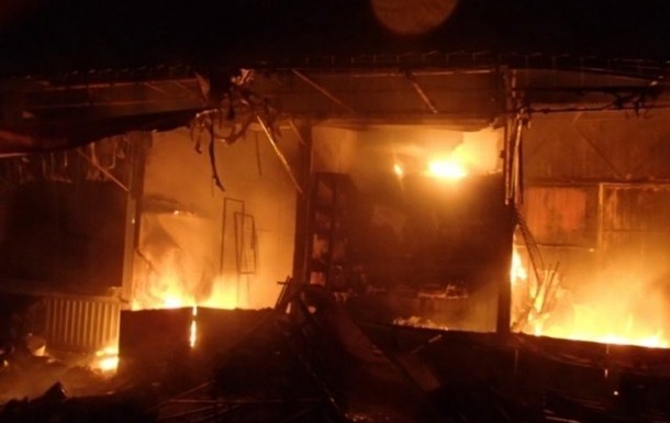 Пожежа на Бессарабському ринку пошкодила площу близько 200 кв. м