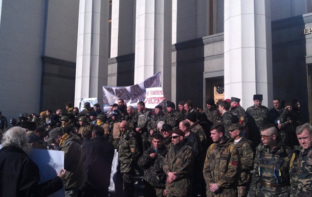 Сотні добровольців 14 березня вирушать з Майдану Незалежності до лав Національної гвардії