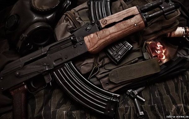 Група невідомих, які влаштували стрілянину в центрі Києва, відмовилися здавати зброю - МВС