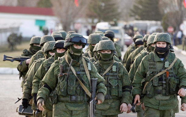 Російські військові встановлюють у Криму пускові установки