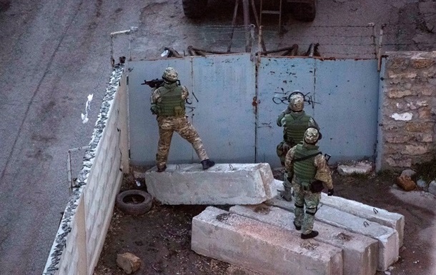 Українського військового в Сімферополі вбито не снайпером - джерело 