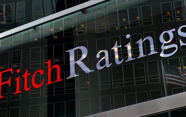 Fitch знизило рейтинг Росії до негативного