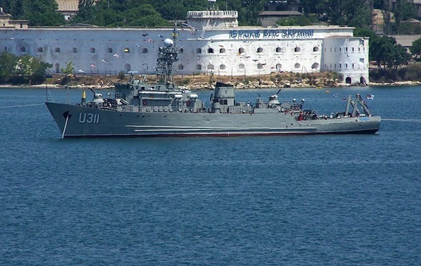 Минобороны не будет затапливать украинские военные корабли в Севастополе