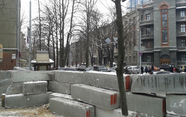 Берлинская стена Януковича
