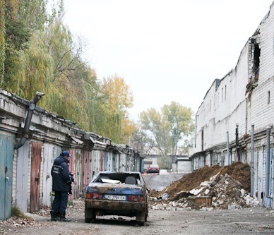 Оползень в Днепропетровске: пострадало 28 гаражей и 6 автомобилей