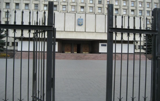 Симоненко и Богомолец подали в ЦИК документы для участия в выборах президента