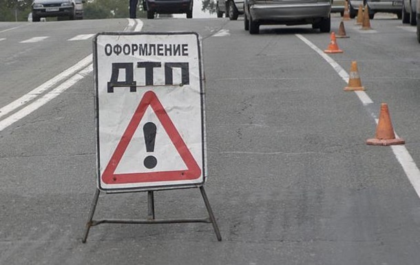 У Львівській області внаслідок ДТП двоє людей загинули, 10 госпіталізовані