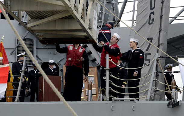 Эсминец ВМС США Donald Cook войдет в Черное море в ближайшие сутки – CNN
