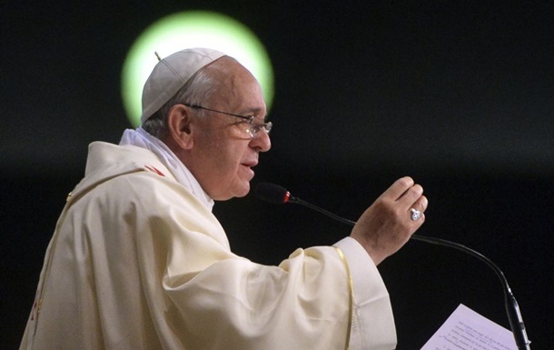 Папа Римский просит прощения за насилие над детьми в церквях