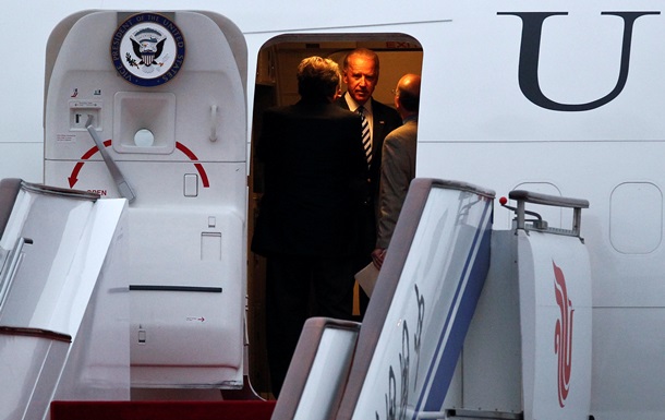 Віце-президент США Джо Байден прилетить до Києва