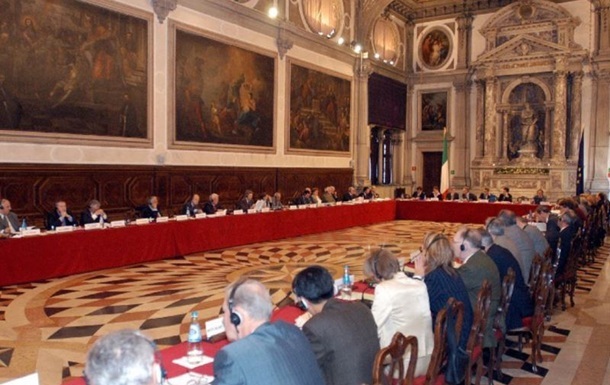 Венецианская комиссия признала важность децентрализации власти в Украине