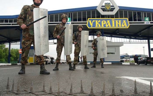 В апреле 11 тысячам россиян запретили въезд в Украину - СБУ