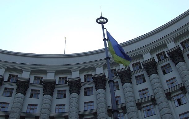 Премьер-министр Украины собирает правительство на вечернее заседание 17 апреля 