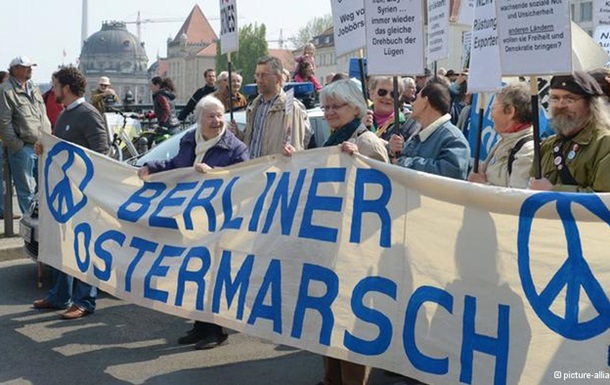 Учасники великодніх маршів у Німеччині виступають проти застосування сили в Україні