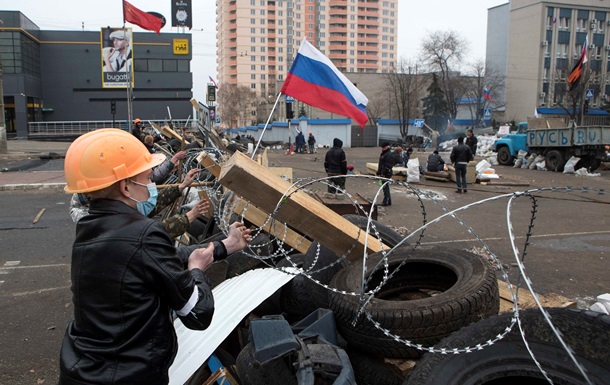Луганские протестующие устраивают в понедельник  Сход  - СМИ